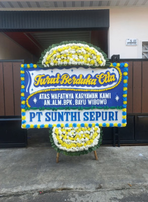Papan Bunga Duka di Sungai Andai