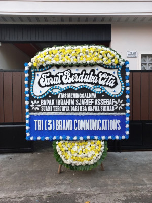 Papan Bunga Duka di Sungai Andai
